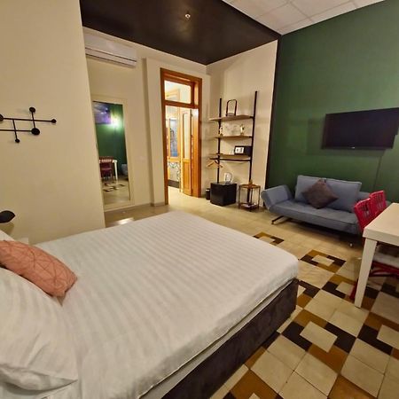 Inta Hotel (Adults Only) Tel Aviv Eksteriør billede